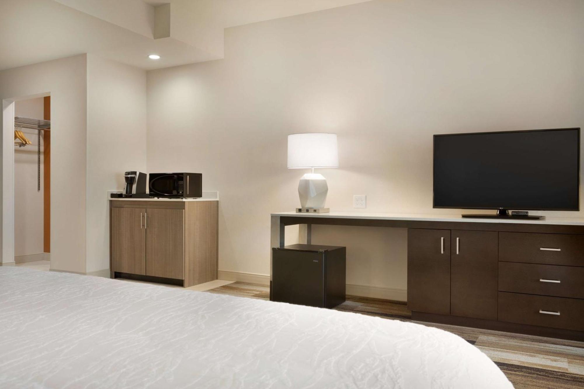 Hilton Garden Inn Downtown Бирмингем Экстерьер фото
